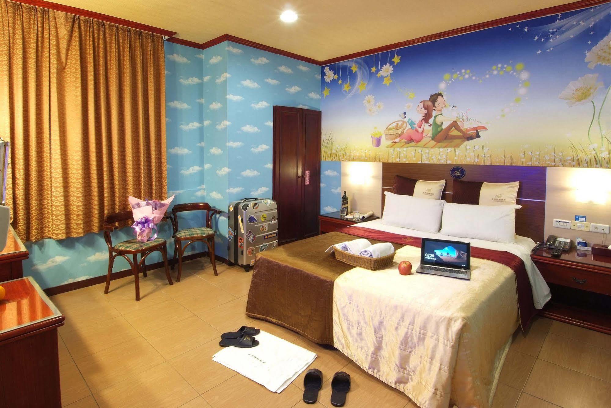 Golden Swallow Hotel Hsinchu Exterior foto