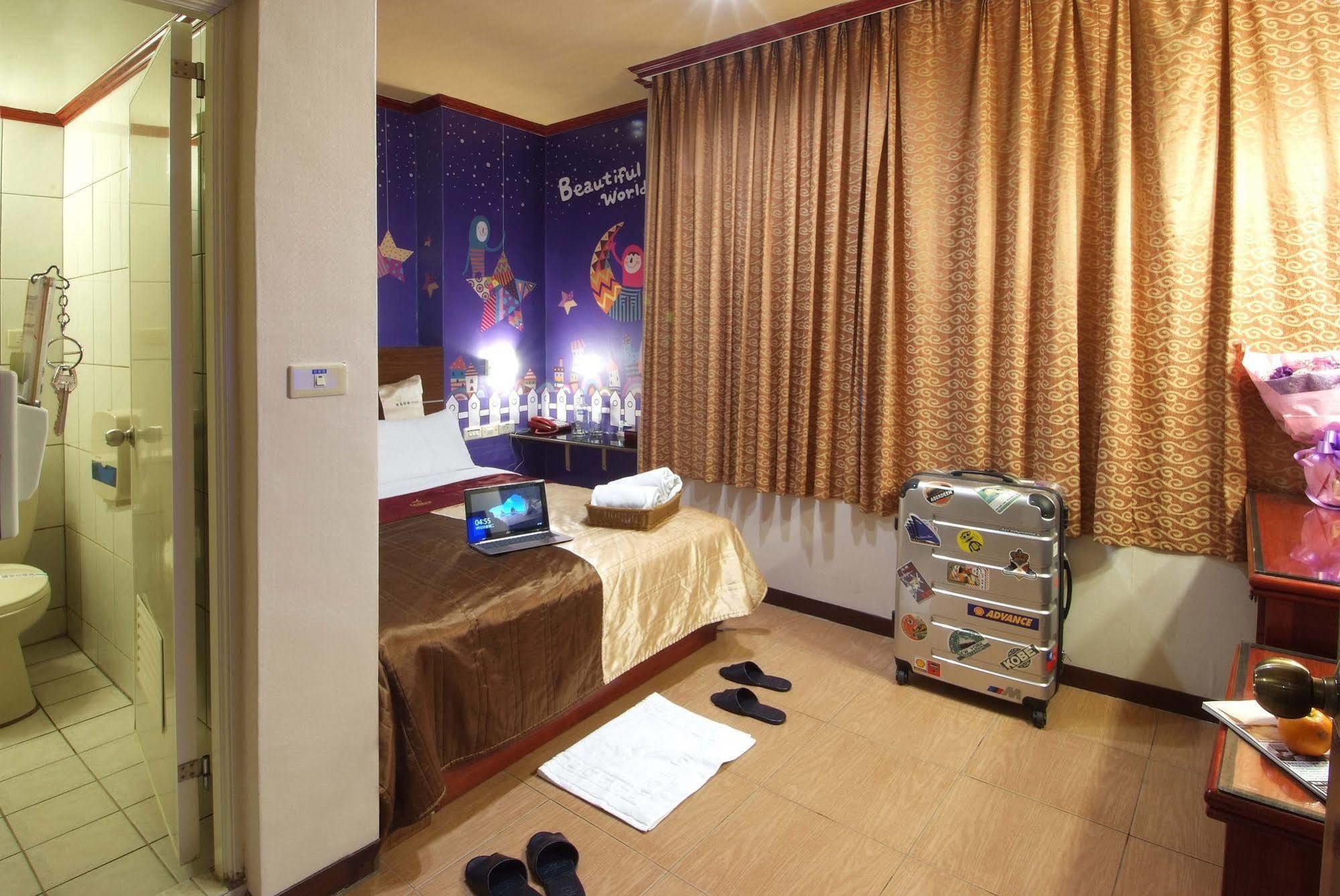 Golden Swallow Hotel Hsinchu Exterior foto